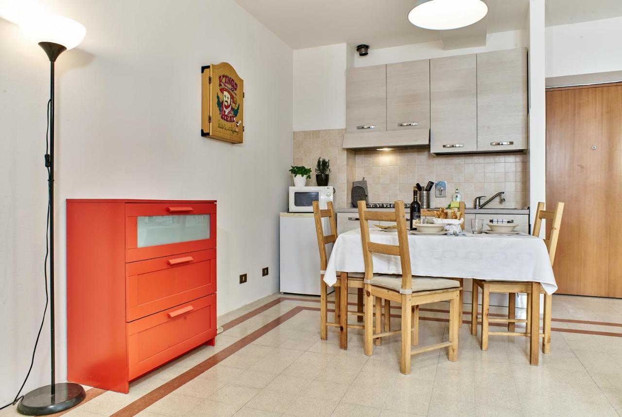 Colorato E Vivace Bilocale Apartment Lucca Exterior photo